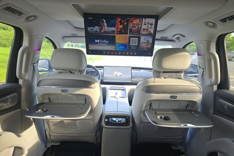 Used Leapmotor D19 2026 Range-Extended 500 Smart Luxury Edition Six-Seat Interior 6