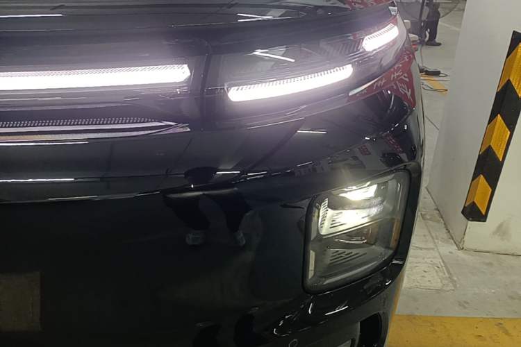 Used Leapmotor D19 2026 Range-Extended 500 Smart Luxury Edition Six-Seat Left Front Headlight