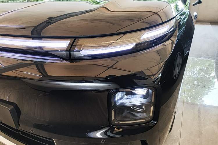 Used Leapmotor D19 2026 Range-Extended 500 Smart Luxury Edition Six-Seat Left Front Headlight