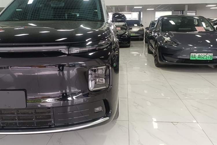 Used Leapmotor D19 2026 Range-Extended 500 Smart Luxury Edition Six-Seat Left Front Headlight