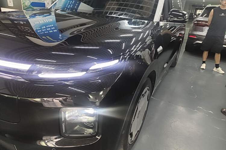 Used Leapmotor D19 2026 Pure Electric 720 Smart Luxury Edition Six-Seat Left Front Headlight