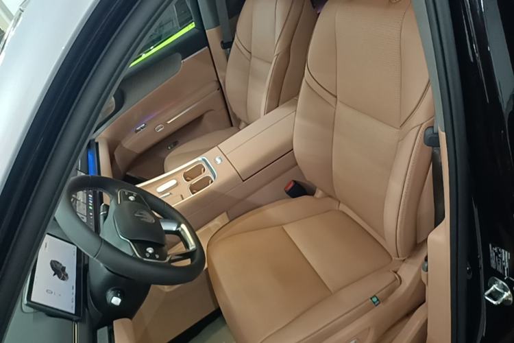 Used Leapmotor D19 2026 Range-Extended 500 Smart Luxury Edition Six-Seat Left Front Seat