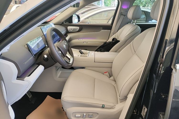 Used Leapmotor D19 2026 Range-Extended 500 Smart Luxury Edition Six-Seat Left Front Seat