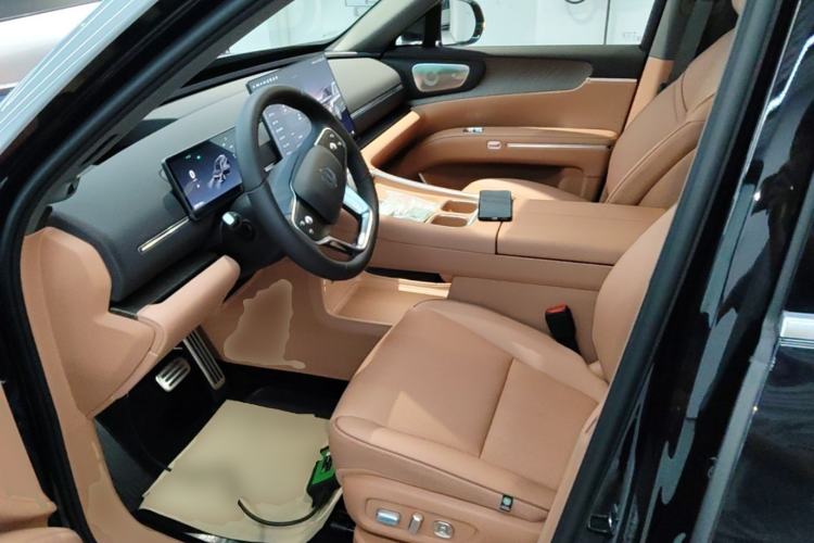 Used Leapmotor D19 2026 Pure Electric 720 Smart Luxury Edition Six-Seat Left Front Seat