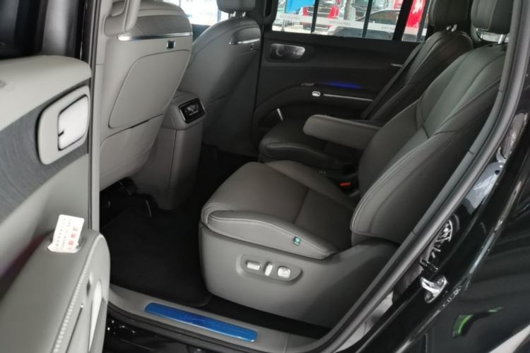 Used Leapmotor D19 2026 Range-Extended 500 Smart Luxury Edition Six-Seat Left Rear Seat