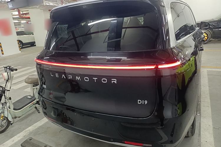 Used Leapmotor D19 2026 Range-Extended 500 Smart Luxury Edition Six-Seat Rear