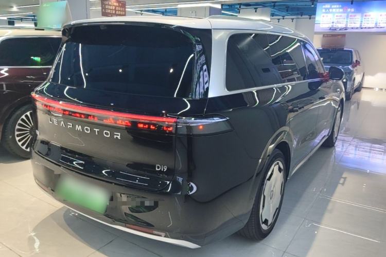 Used Leapmotor D19 2026 Pure Electric 720 Smart Luxury Edition Six-Seat Rear Right 45 Deg