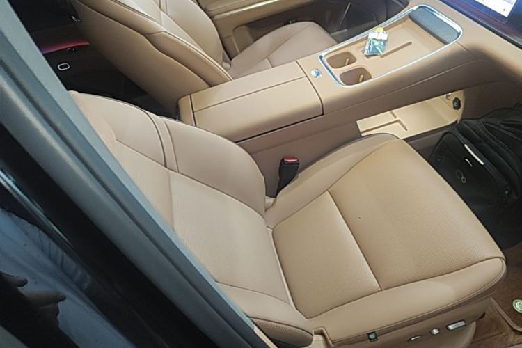 Used Leapmotor D19 2026 Pure Electric 720 Smart Luxury Edition Six-Seat Right Front Seat