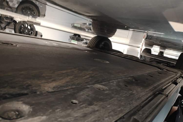 Used Leapmotor D19 2026 Range-Extended 500 Smart Luxury Edition Seven-Seat Right Side Sill