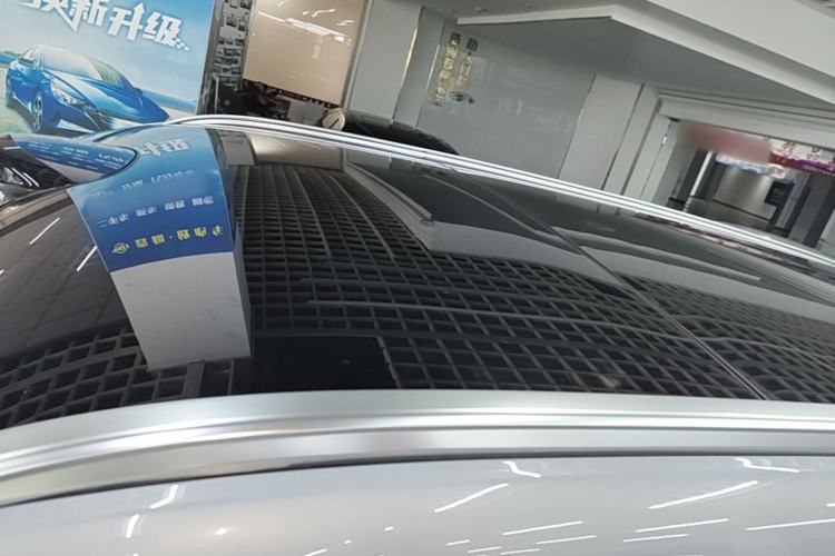 Used Leapmotor D19 2026 Pure Electric 720 Smart Luxury Edition Six-Seat Roof