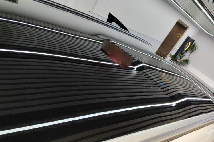 Used Leapmotor D19 2026 Pure Electric 720 Smart Luxury Edition Six-Seat Roof