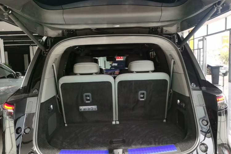 Used Leapmotor D19 2026 Range-Extended 500 Smart Luxury Edition Six-Seat Trunk