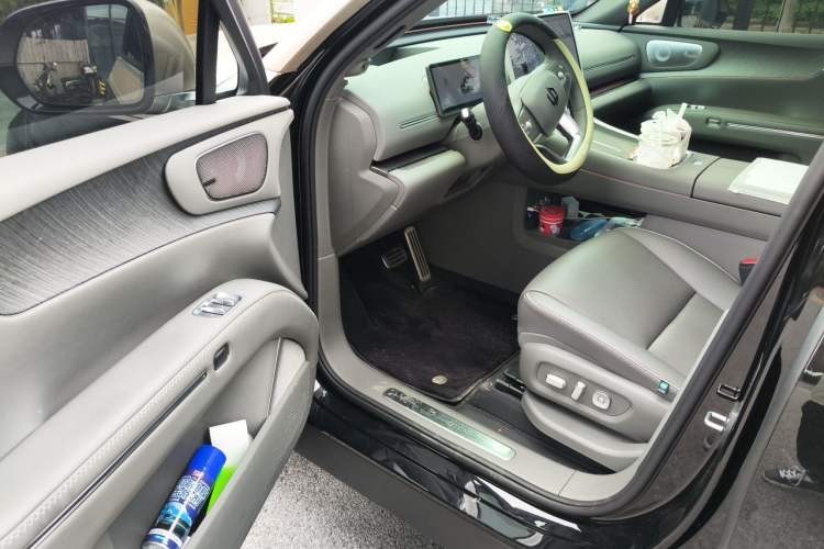 Used Leapmotor D19 2026 Pure Electric 720 Smart Luxury Edition Six-Seat Driver Seat