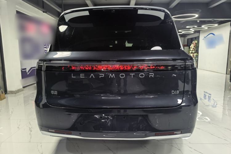 Used Leapmotor D19 2026 Range-Extended 500 Smart Luxury Edition Seven-Seat Exterior 3