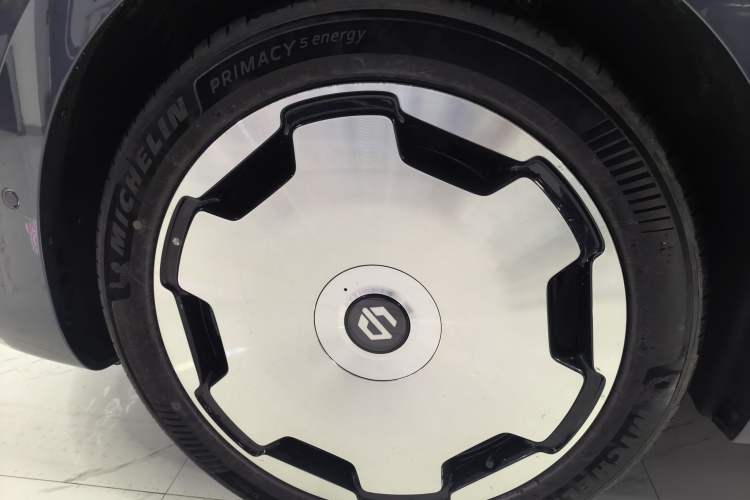 Used Leapmotor D19 2026 Range-Extended 500 Smart Luxury Edition Seven-Seat Exterior 7