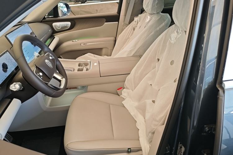 Used Leapmotor D19 2026 Range-Extended 500 Smart Luxury Edition Six-Seat Left Front Seat