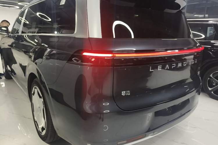 Used Leapmotor D19 2026 Range-Extended 500 Smart Luxury Edition Seven-Seat Rear Left 45 Deg