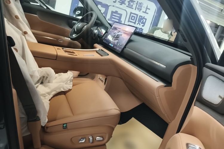 Used Leapmotor D19 2026 Range-Extended 500 Smart Luxury Edition Seven-Seat Right Front Seat