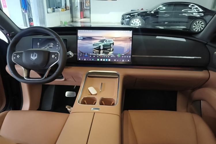 Used Leapmotor D19 2026 Range-Extended 500 Smart Luxury Edition Six-Seat Center Console