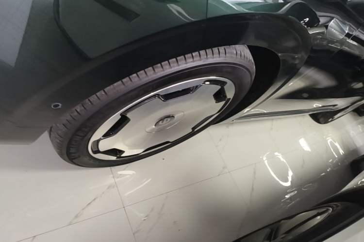 Used Leapmotor D19 2026 Range-Extended 500 Smart Luxury Edition Six-Seat Exterior 1