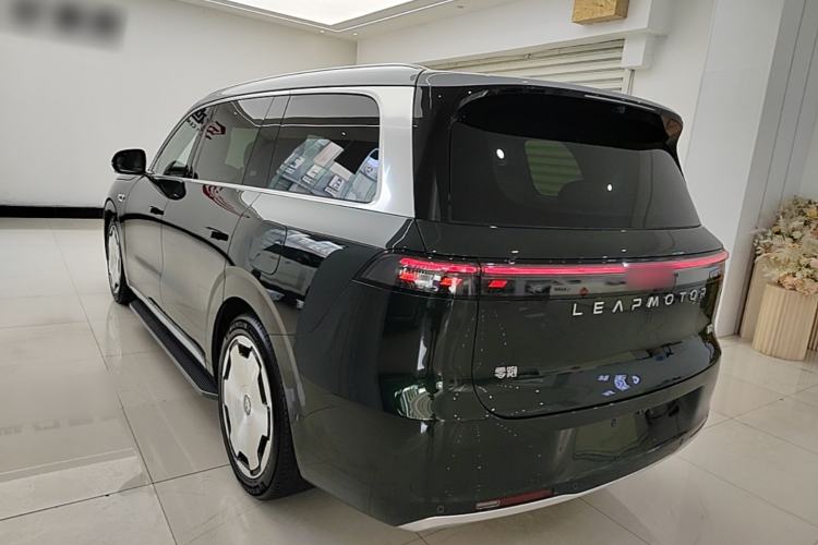 Used Leapmotor D19 2026 Range-Extended 500 Smart Luxury Edition Six-Seat Exterior 2