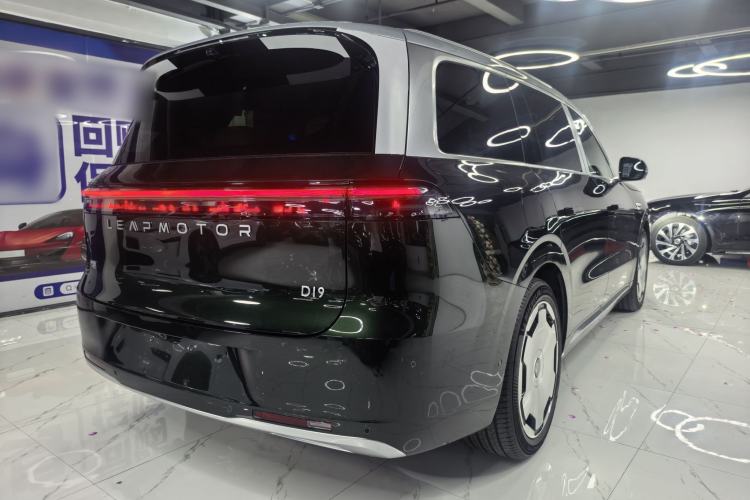 Used Leapmotor D19 2026 Range-Extended 500 Smart Luxury Edition Six-Seat Exterior 7
