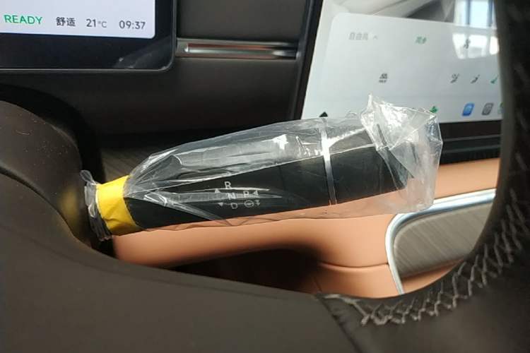 Used Leapmotor D19 2026 Range-Extended 500 Smart Luxury Edition Seven-Seat Gear Lever