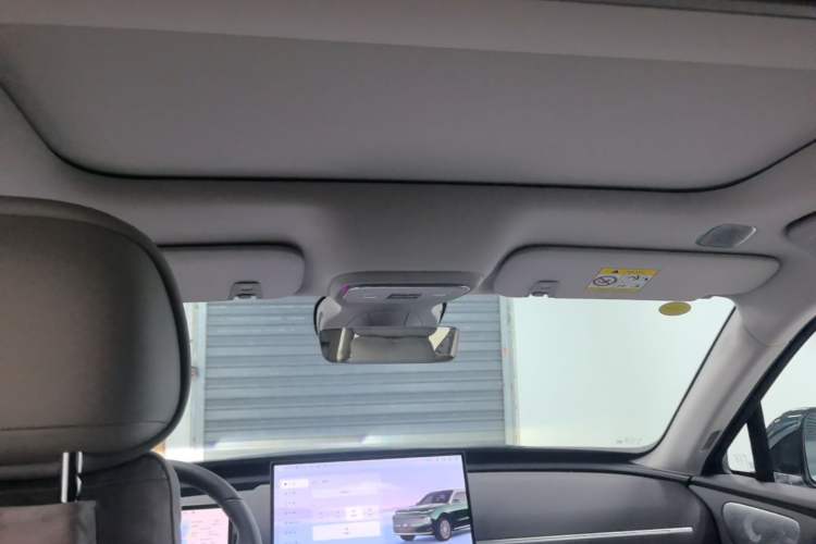 Used Leapmotor D19 2026 Range-Extended 500 Smart Luxury Edition Six-Seat Headliner