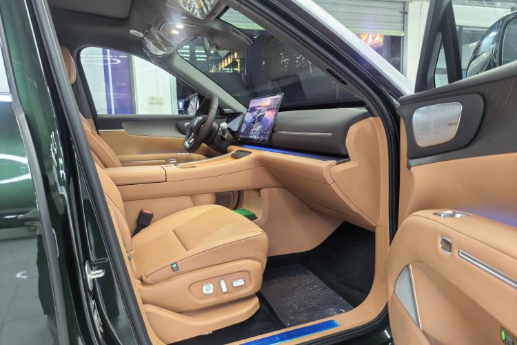 Used Leapmotor D19 2026 Range-Extended 500 Smart Luxury Edition Six-Seat Interior 3