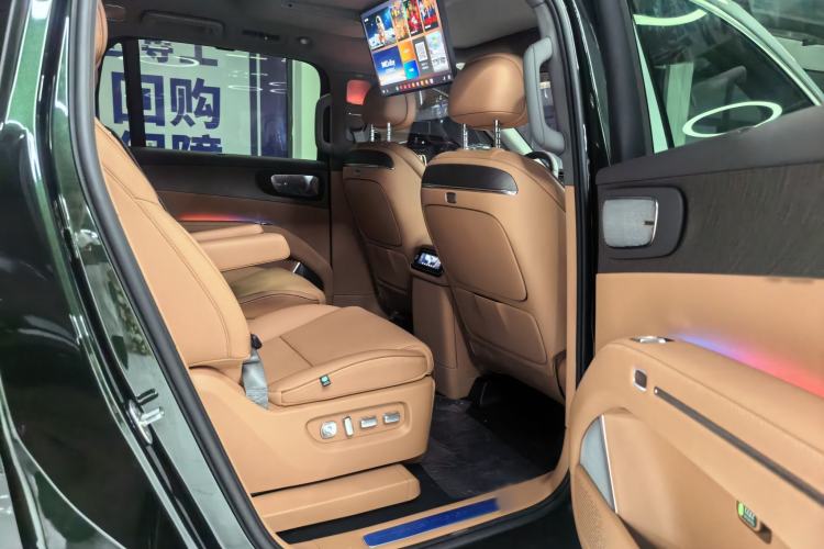 Used Leapmotor D19 2026 Range-Extended 500 Smart Luxury Edition Six-Seat Interior 4