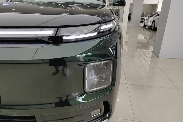 Used Leapmotor D19 2026 Range-Extended 500 Smart Luxury Edition Six-Seat Left Front Headlight
