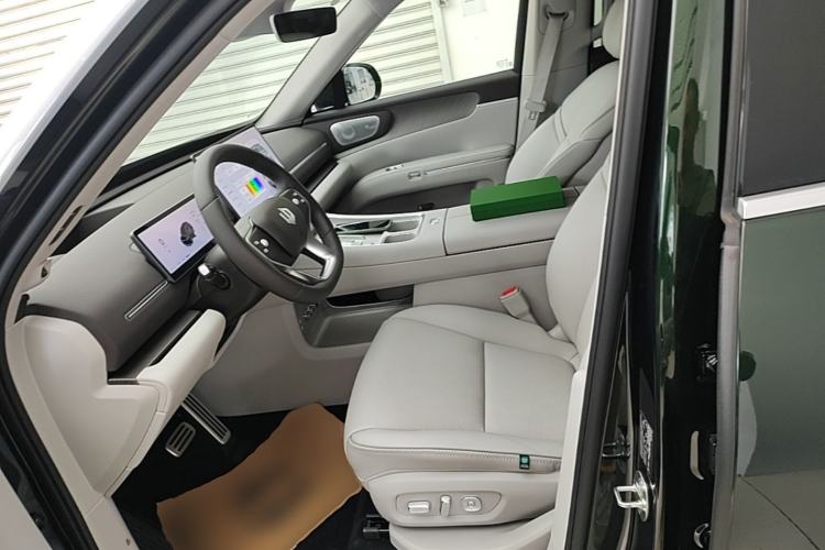 Used Leapmotor D19 2026 Range-Extended 500 Smart Luxury Edition Six-Seat Left Front Seat