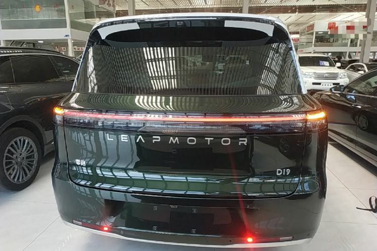 Used Leapmotor D19 2026 Range-Extended 500 Smart Luxury Edition Seven-Seat Rear