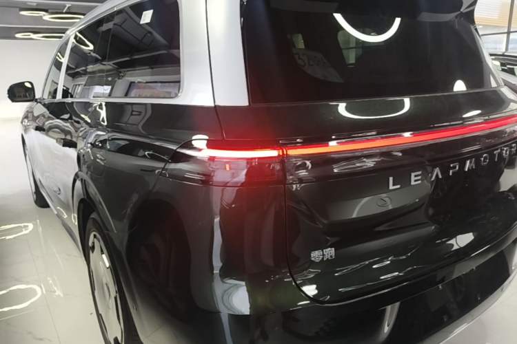 Used Leapmotor D19 2026 Range-Extended 500 Smart Luxury Edition Six-Seat Rear Left 45 Deg