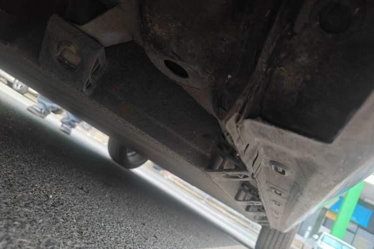 Used Leapmotor S01 2019 380 Pro Chassis Front Left