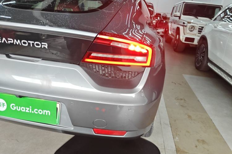 Used Leapmotor S01 2019 380 Pro Exterior 1