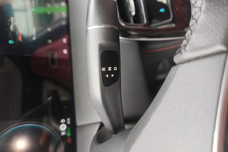 Used Leapmotor S01 2019 380 Pro Gear Lever