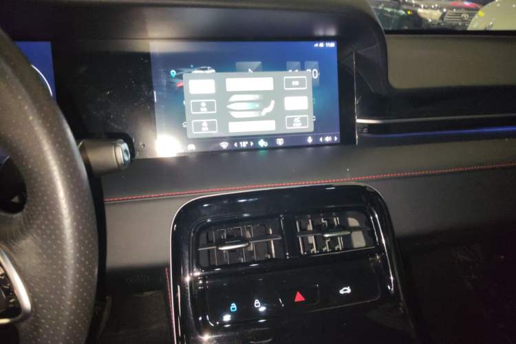 Used Leapmotor S01 2019 380 Pro Audio And AC Panel