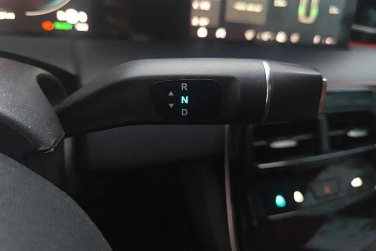 Used Leapmotor S01 2019 380 Pro Gear Lever