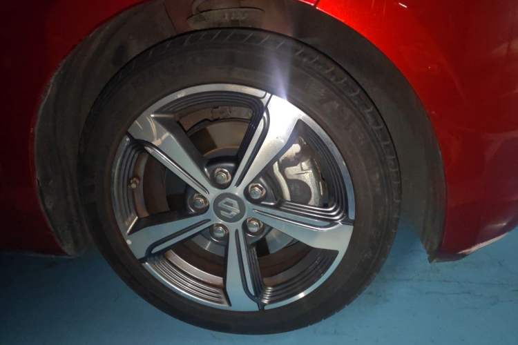 Used Leapmotor S01 2019 380 Standard Edition Right Front Wheel Hub