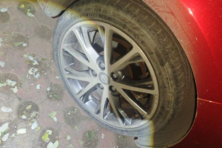 Used Leapmotor S01 2019 380 Standard Edition Right Front Wheel Hub