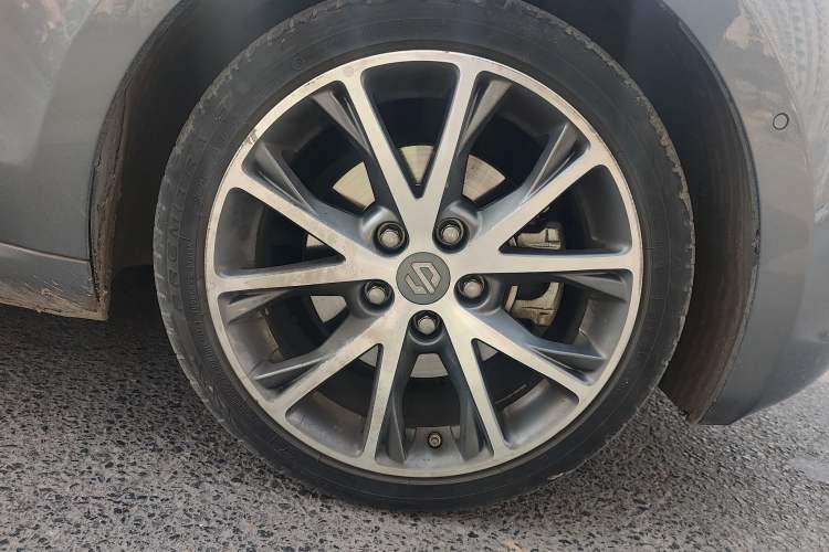 Used Leapmotor S01 2019 380 Pro Right Front Wheel Hub