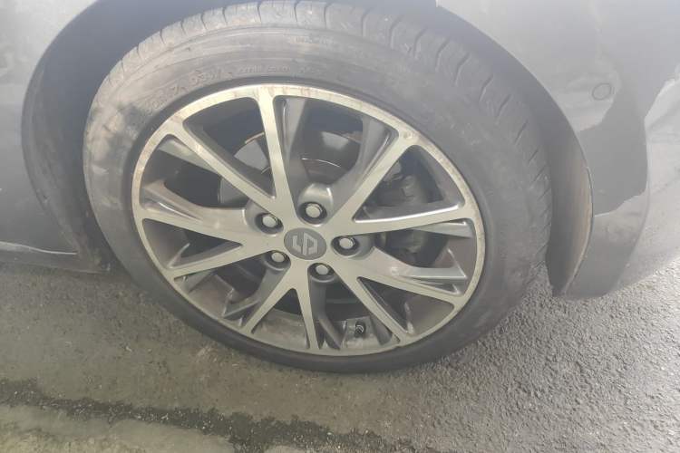 Used Leapmotor S01 2019 380 Standard Edition Right Front Wheel Hub