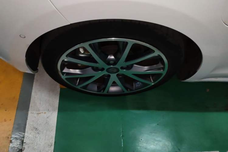 Used Leapmotor S01 2019 380 Pro Left Front Wheel Hub