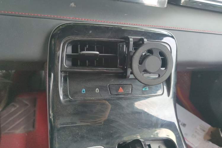 Used Leapmotor S01 2020 460 Standard Edition Audio And AC Panel