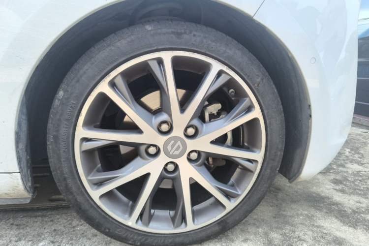 Used Leapmotor S01 2021 460 Cool Play Edition Right Front Wheel Hub