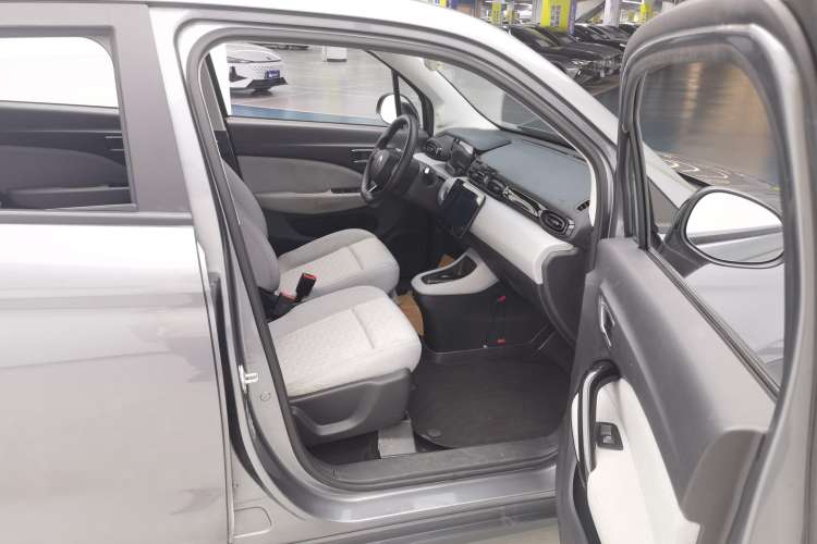 Used Leapmotor T03 2022 Crystal Edition Right Front Seat