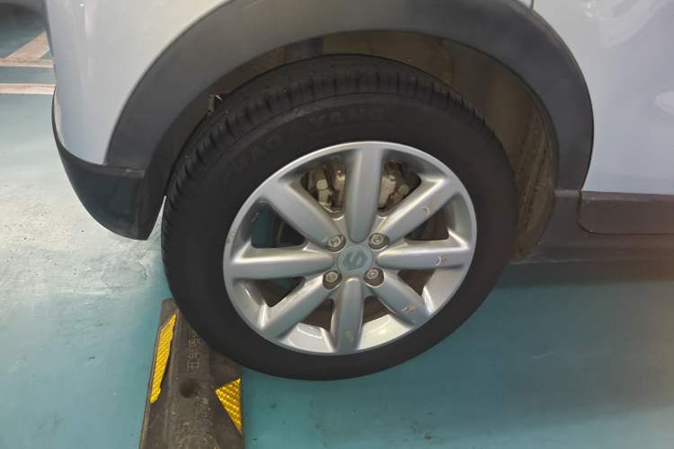 Used Leapmotor T03 2022 Hometown Jade Edition Right Rear Wheel Hub