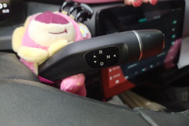 Used Leapmotor T03 2020 400 Luxury Edition Gear Lever