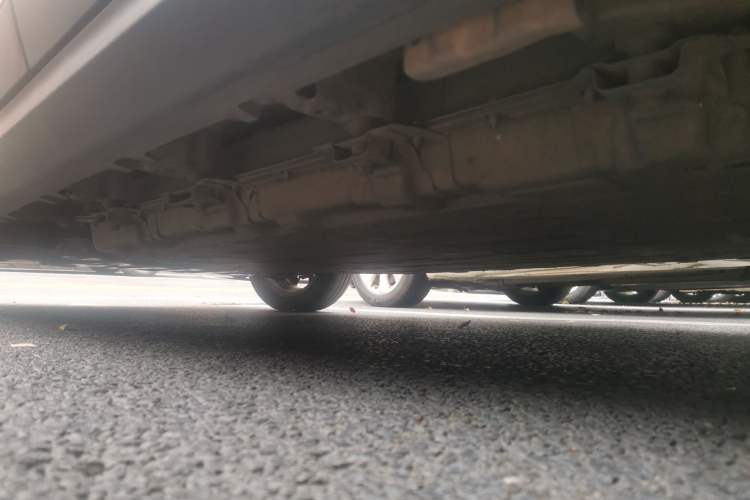 Used Leapmotor T03 2021 400 Lite Edition Lithium Iron Phosphate Left Side Sill